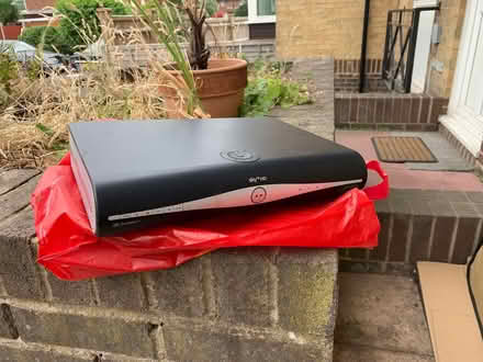 Photo of free Sky Box (Bermondsey SE1 5HP) #1
