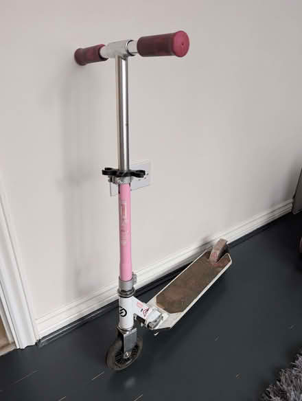 Photo of free Girls Scooter age 6-9 (Carterton OX18) #1