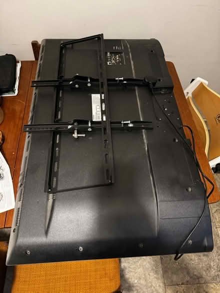 Photo of free 40” tv (Plaistow E13) #1