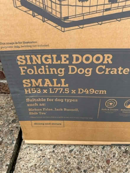 Photo of free Dog Crate (Halesworth, Barons Close) #2