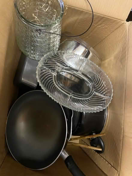 Photo of free Pots, pans and food containers (Northolt UB5) #2