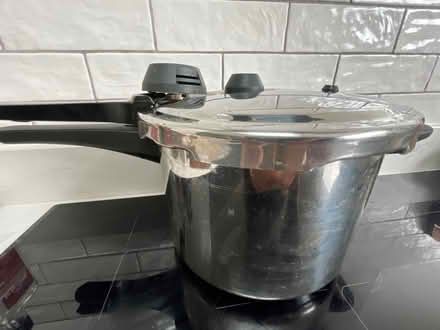Photo of free Pressure cooker (Harrogate HG2) #1