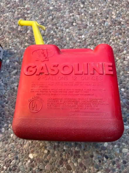 Photo of free 2 Gal Gas Can (Livermore near Lowe’s) #1