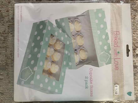 Photo of free Cake revolving turntable 31cm (Northolt UB5) #2