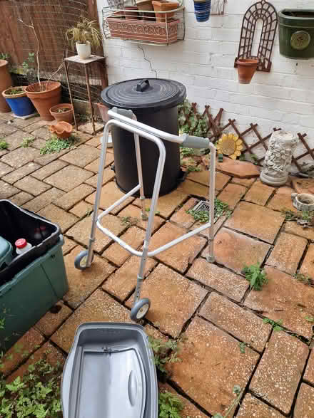 Photo of free Walker (Sutherland Avenue, Biggin Hill) #1