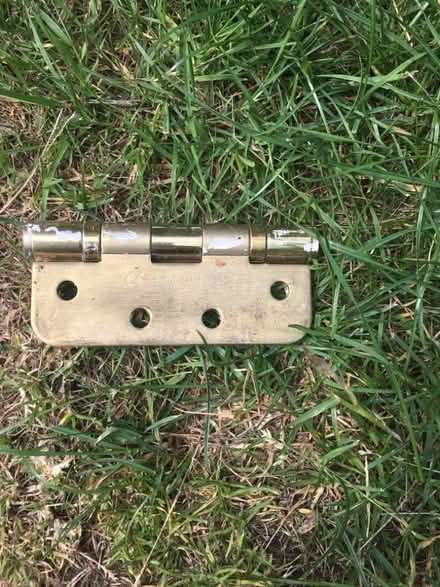 Photo of free Various hinges (Newhaven BN9) #3