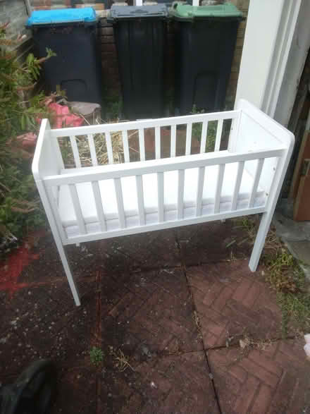 Photo of free Baby Cot (CT11) #2