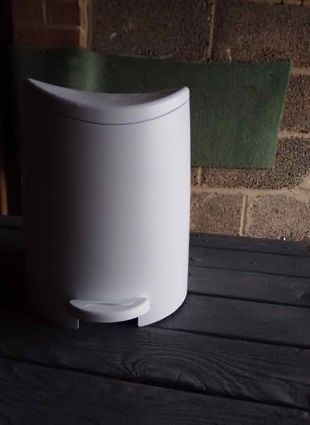 Photo of free Two small bathroom/ bedroom bins (Ebley GL5) #2