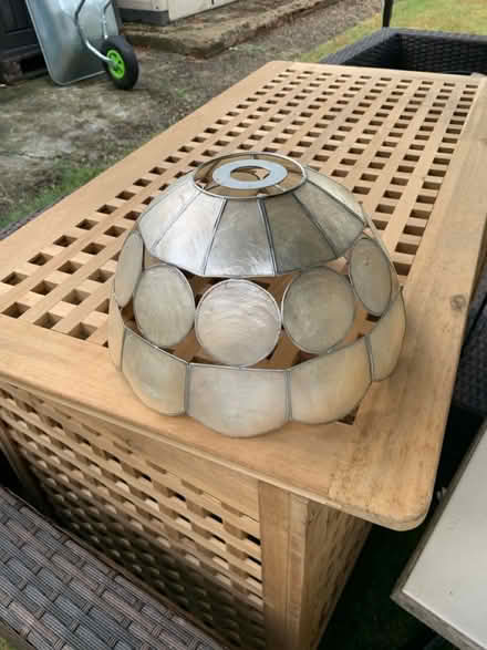 Photo of free Lamp/lightshade (BR3 Elmers End) #1