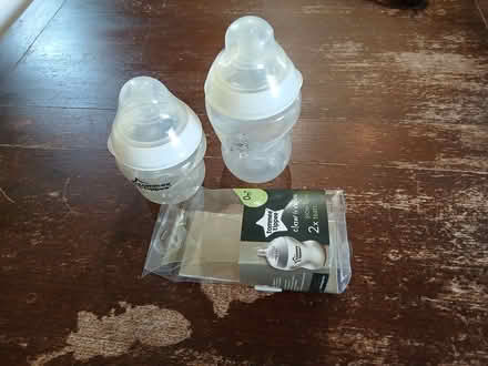 Photo of free Baby bottles and one new newborn teat (Penrith CA11) #1