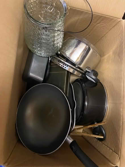 Photo of free Pots, pans and food containers (Northolt UB5) #3