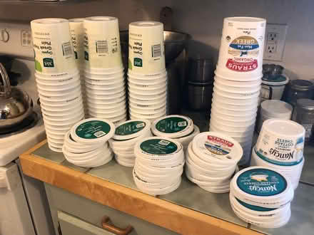 Photo of free empty clean containers with lids (Cerrillos & St. Francis) #1