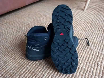 Photo of free Salomon men's hiking boots UK size 9.5 (EUR 44) (Scale Hall LA1) #2