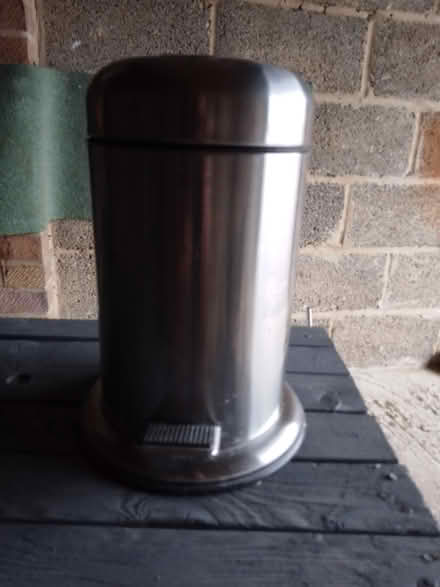 Photo of free Two small bathroom/ bedroom bins (Ebley GL5) #1