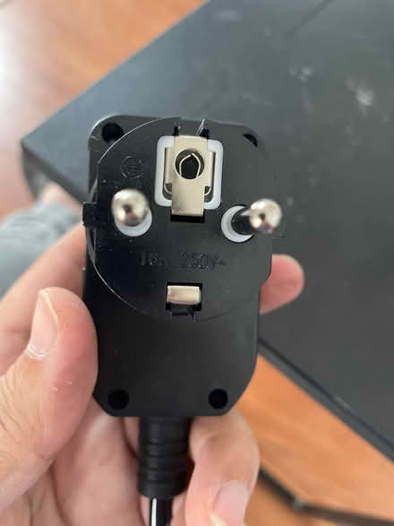 Photo of free European plug with switch (BR2) #3
