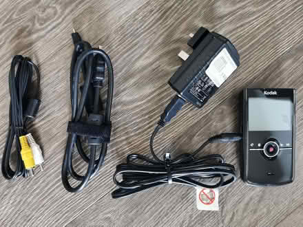 Photo of free Kodak Zi8 pocket video camera - old but working (Lloyd Park CR0) #1