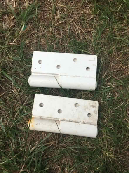Photo of free Various hinges (Newhaven BN9) #2