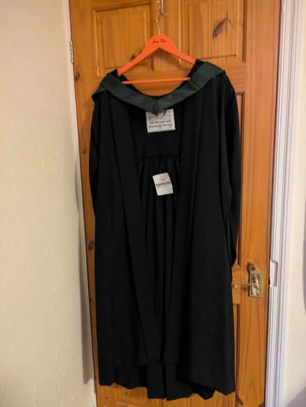 Photo of free University of Leeds Undergrad Gown (Chapel Allerton LS7) #1