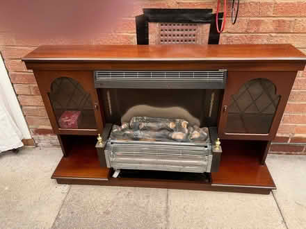Photo of free electric fire with surround (Knowle B93) #1