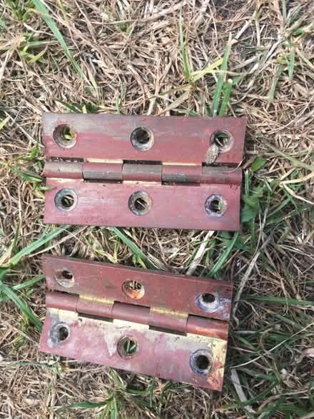 Photo of free Various hinges (Newhaven BN9) #4