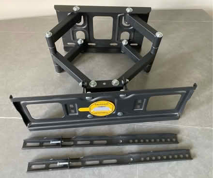 Photo of free TV Wall Bracket - Heavy Duty (Torridge District EX39) #2