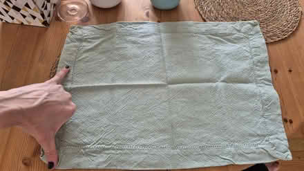 Photo of free Cotton serviettes (SE16) #1