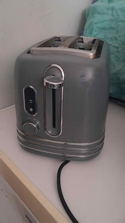 Photo of free Toaster (Holloway road N4) #1