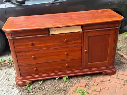 Photo of free Children's dresser (Capitol Hill) #1