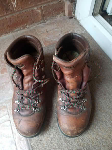 Photo of free Pair of Zamberian hiking boots (L19 Garston off South Mossley) #4