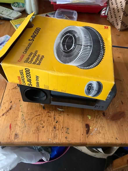 Photo of free Vintage analogue Slide projector (Vauxhall SE11) #1