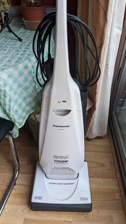 Photo of free Upright vacuum cleaner (west side of Horsham) #1