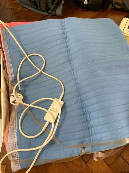 Photo of free Under Blanket For Single Bed (ME9) #1