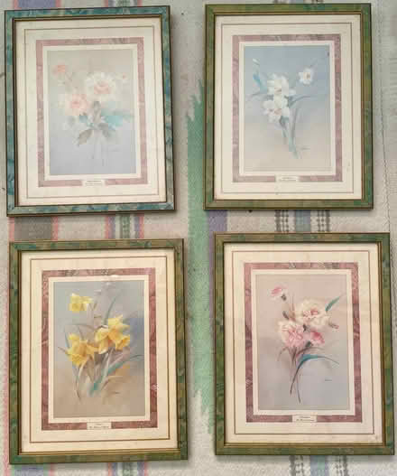 Photo of free Four Floral Pictures (ME9) #1