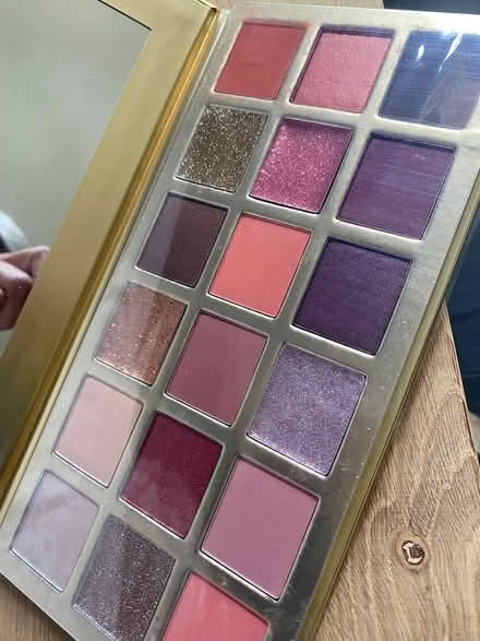 Photo of free Eye shadow pallet from Next (Reigate RH2) #2