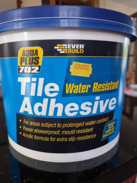 Photo of free Aqua plus tile adhesive 7.5 kg (wallingford..wantage road) #1