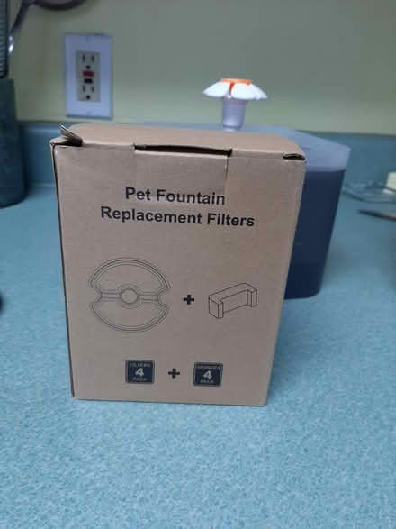 Photo of free Fountain for small dog or cat (Milwaukie, Ardenwald) #4