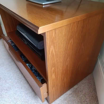 Photo of free Storage unit/TV stand (Central HORSHAM) #3