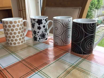 Photo of free Clean mugs x 4 (CT2) #1