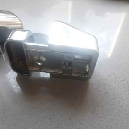 Photo of free Extendable glass shelf support x2 (Bampton OX18) #2