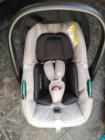 Photo of free Maxi cosi baby seat (Newbridge BA1) #1