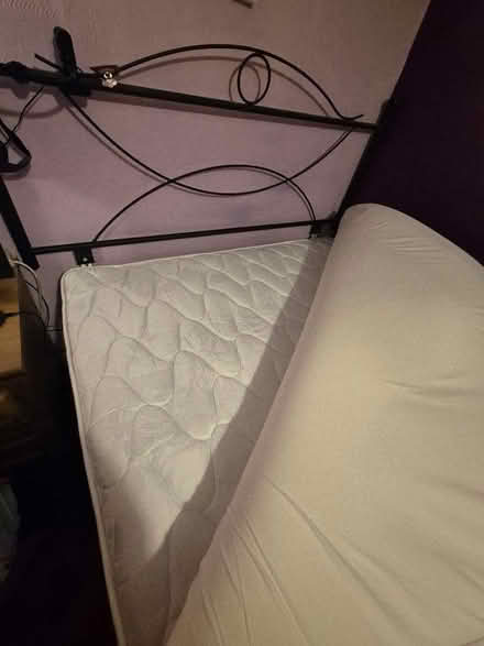 Photo of free King-size Divan bed, memory foam mattress and headboard (Morecambe LA4) #3