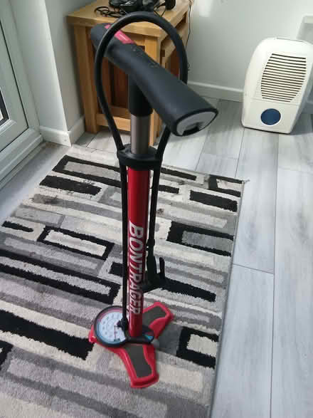 Photo of free Cycle Tyre Pump (Olton B92) #1