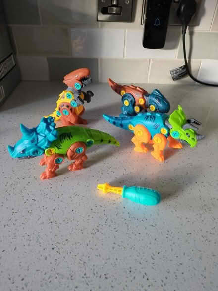 Photo of free Take apart dinosaurs (Orgreave S13) #1
