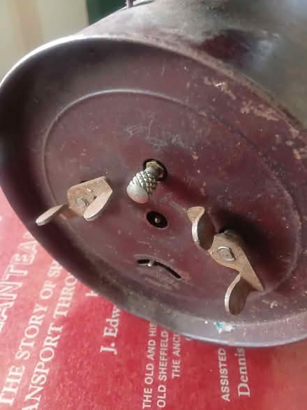 Photo of Old style windup alarm clock. (Greenhill S8) #2