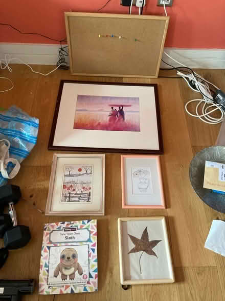 Photo of free Artwork, cork board & sewing kit (E97FJ) #1