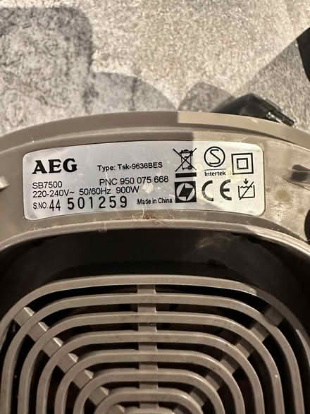 Photo of free Blender (AEG SB7500) - needs fixing - see details (Cubitt Town E14) #2