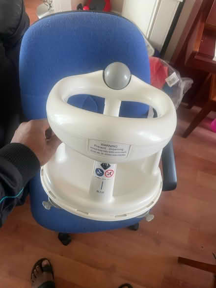 Photo of free Baby Bathe Seat (L4) #2