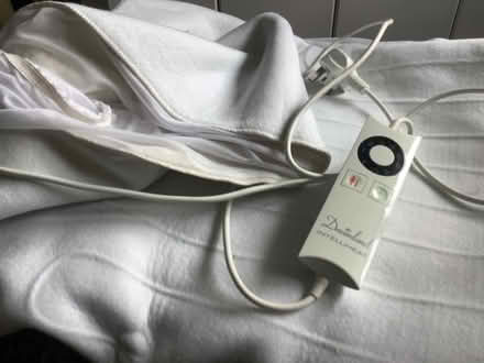 Photo of free Elec tric blanket (Hitchin SG4) #1