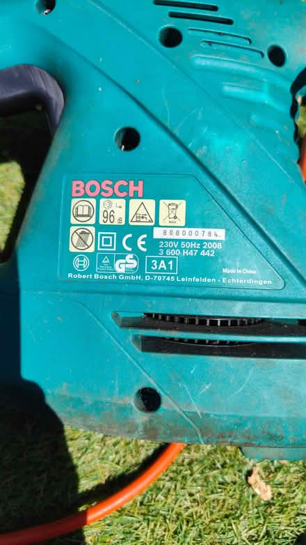 Photo of free Bosch 520mm Hedge Trimmer, faultyy (White City, W12) #2