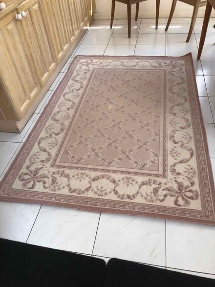 Photo of free Pink and cream rug (Wilmslow SK9) #1
